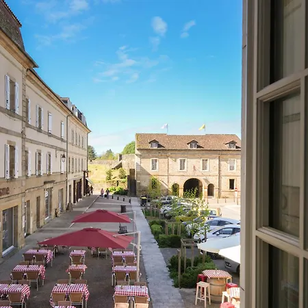 Hotel Restaurant Le Commerce 2*